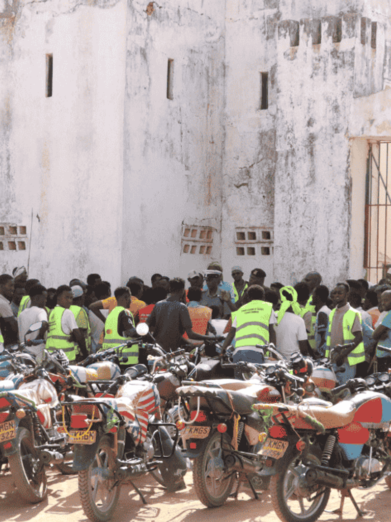 Satéur Conjunto de Anillos de Boda Radieux en Oro Aurous™, image size:768x1024